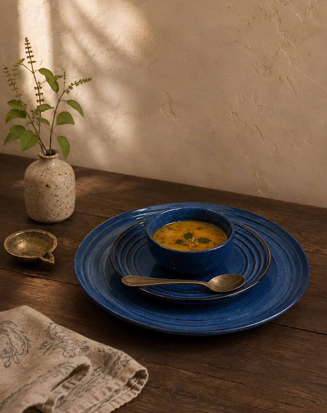 Indigo Earth - Ring Dinner set